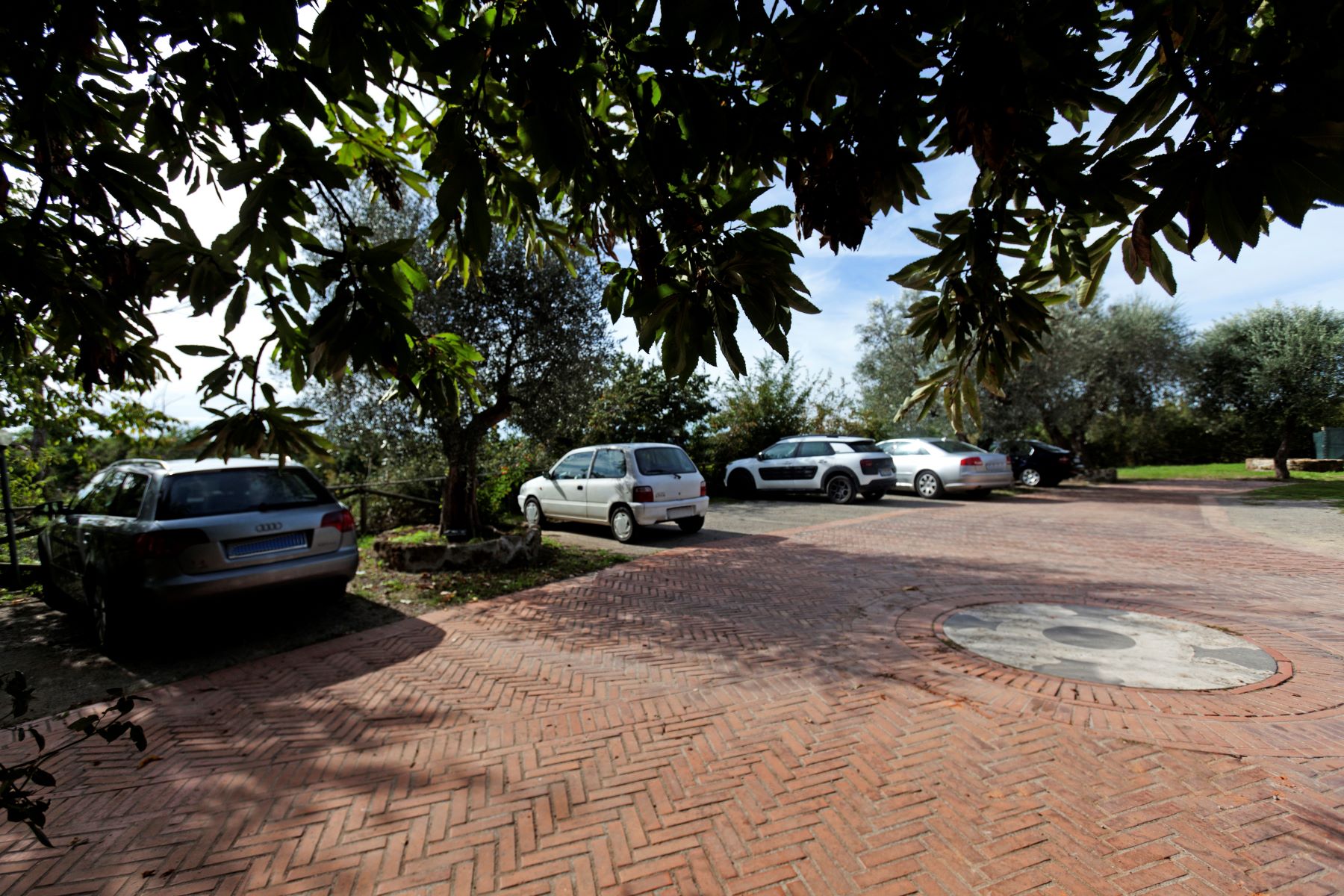 Ristorante dei Merli Esterno Parcheggio 01