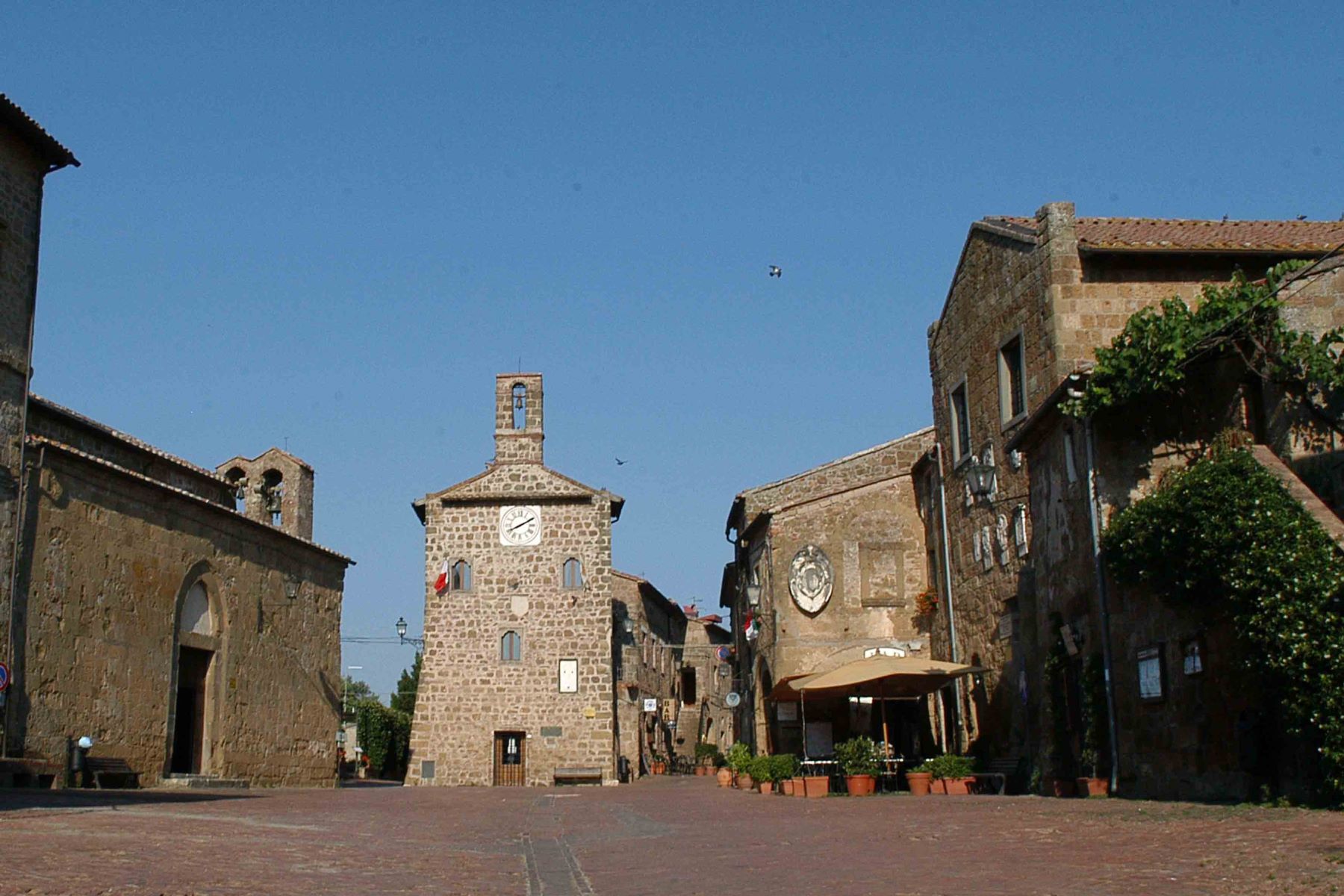 Sovana Piazza Pretorio giorno 4